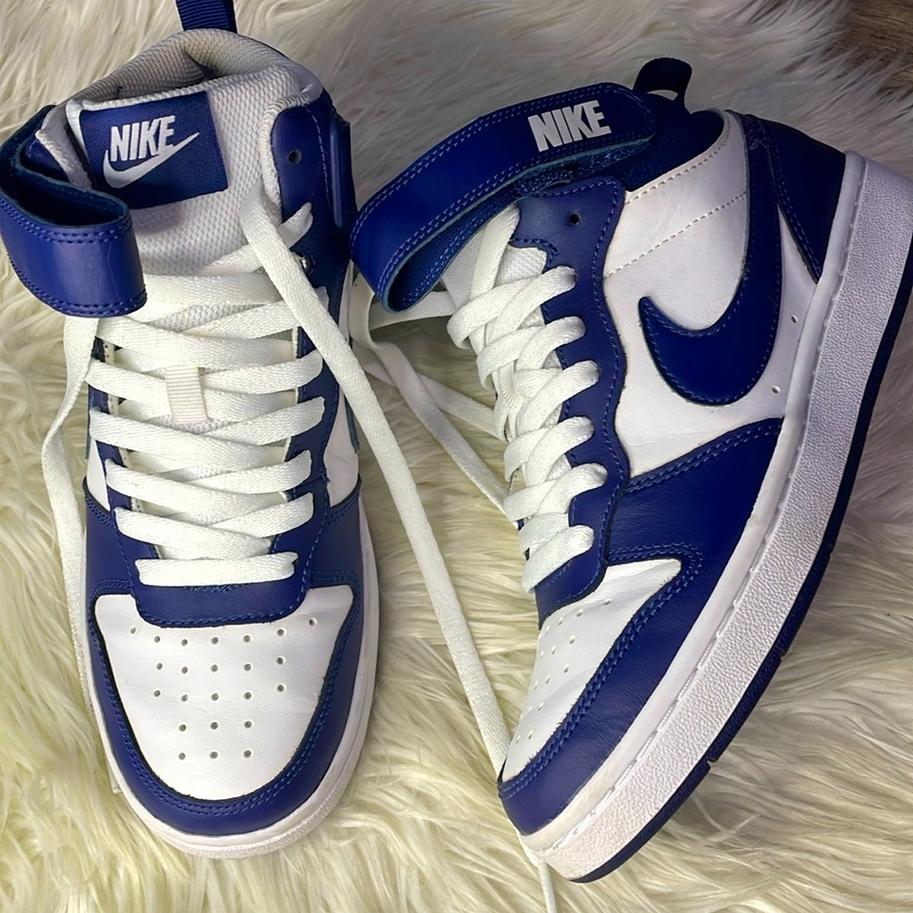 Nike (GS) Court Borough Mid